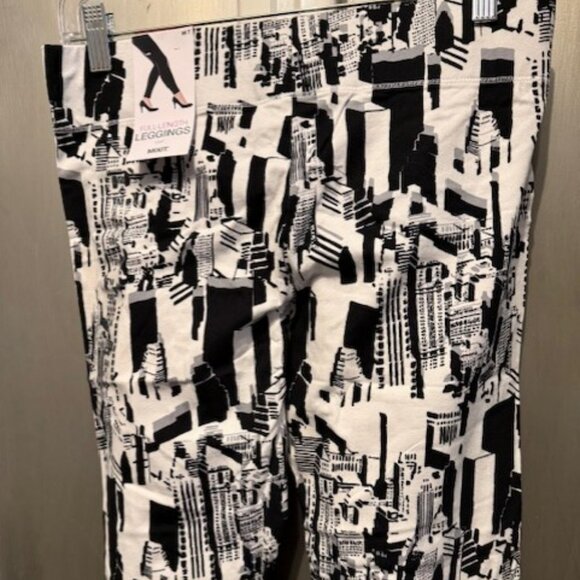 Mixit Electric Avenue Print Cotton Leggings - NWT - Size Medium - Picture 11 of 16